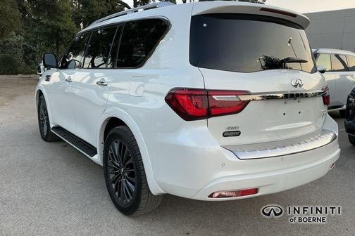 2024 INFINITI QX80 SENSORY
