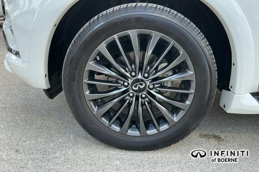 2024 INFINITI QX80 SENSORY
