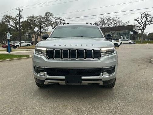2023 Jeep Wagoneer Series III