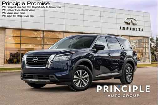 2023 Nissan Pathfinder SL