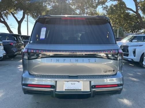 2026 INFINITI QX80 AUTOGRAPH