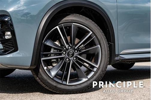 2025 INFINITI QX55 ESSENTIAL
