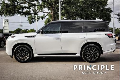 2025 INFINITI QX80 AUTOGRAPH