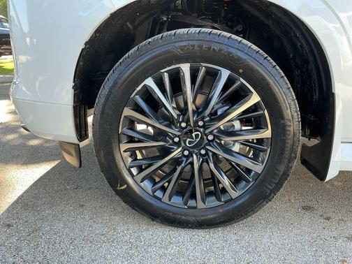 Radiant White 2026 INFINITI QX80 AUTOGRAPH
