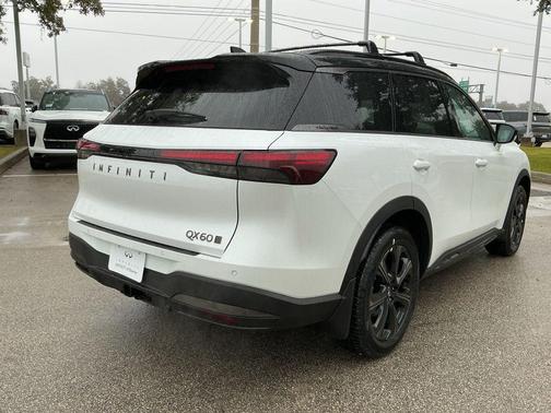 Rad Wht 2026 INFINITI QX60 AUTOGRAPH