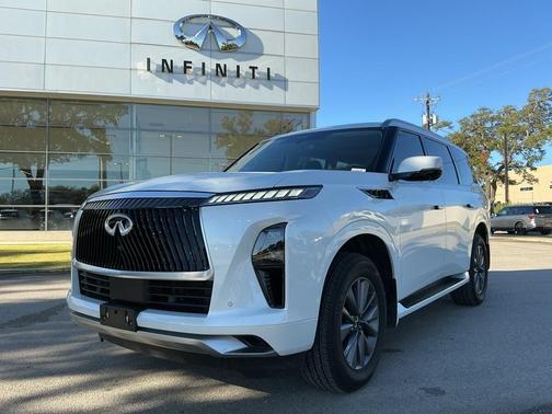 2025 INFINITI QX80 PURE
