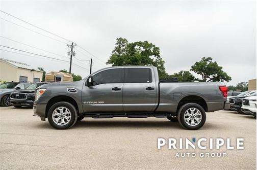 2024 Nissan Titan XD SV