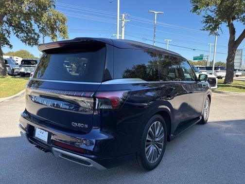 2025 INFINITI QX80 SENSORY