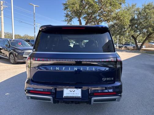2025 INFINITI QX80 SENSORY