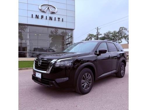 Super Black 2025 Nissan Pathfinder SV