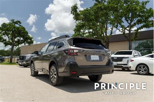 2023 Subaru Outback Premium