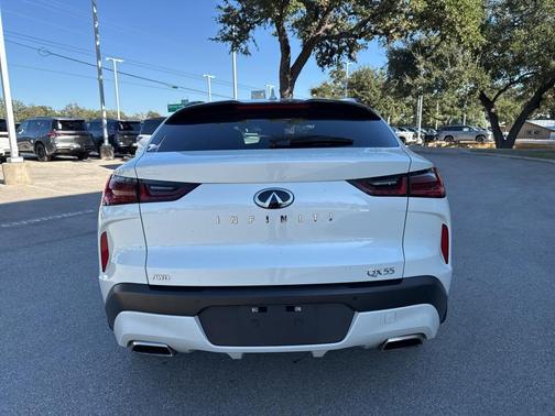 2023 INFINITI QX55 LUXE