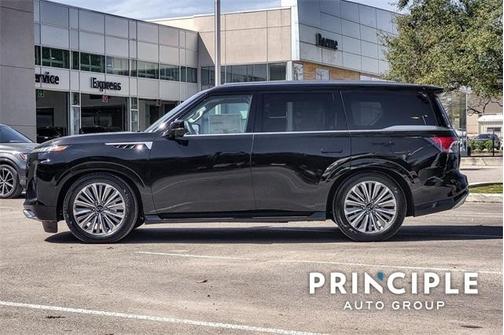 2025 INFINITI QX80 Luxe