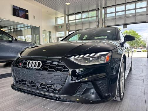 Mythos Black Metallic 2023 Audi A4 45 S line Premium Plus