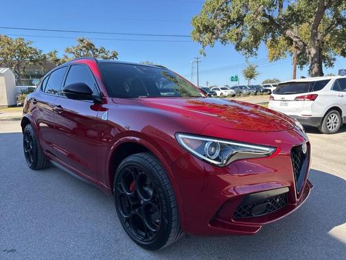 2023 Alfa Romeo Stelvio Quadrifoglio