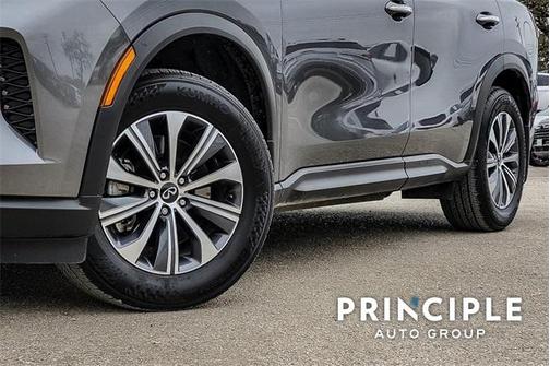2025 INFINITI QX60 Pure