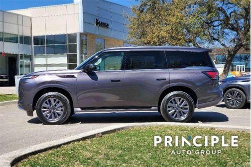 2025 INFINITI QX80 PURE