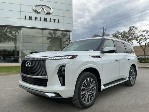 Radiant White 2026 INFINITI QX80 Luxe