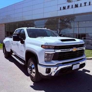 2025 Chevrolet Silverado 3500 LT