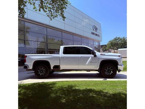 Summit White 2022 Chevrolet Silverado 2500 LTZ