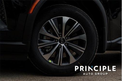 2025 INFINITI QX60 Pure