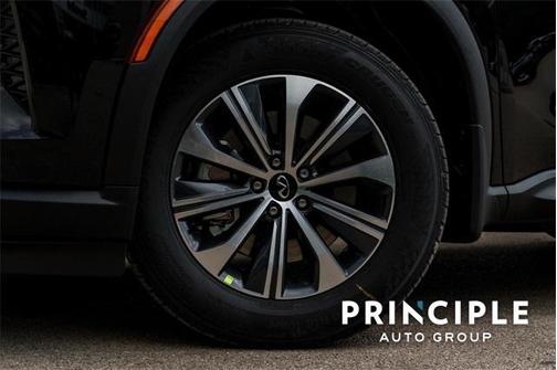 2025 INFINITI QX60 Pure