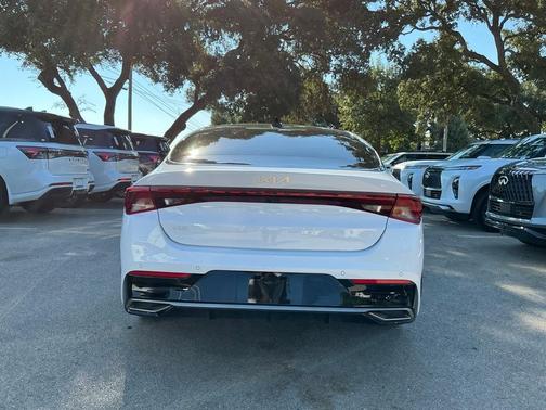 2024 Kia K5 EX