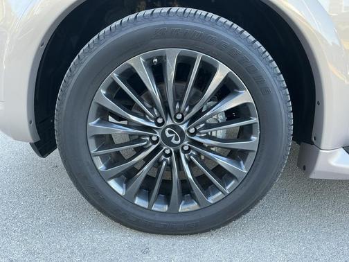 2024 INFINITI QX80 SENSORY