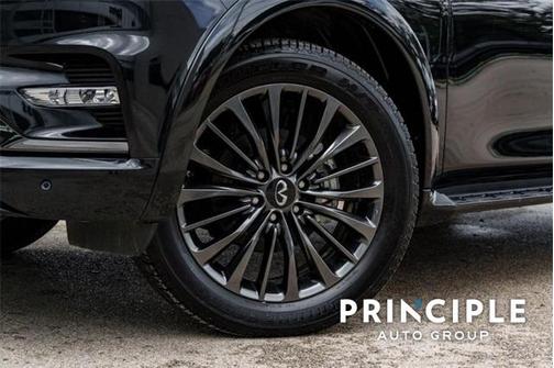 2024 INFINITI QX80 SENSORY