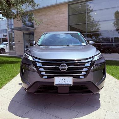 Gun Metallic 2025 Nissan Rogue SV