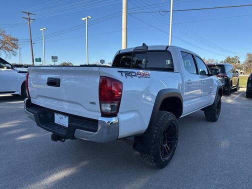 2016 Toyota Tacoma SR