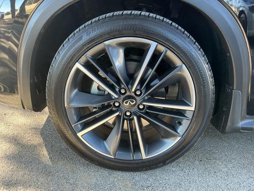 2025 INFINITI QX55 LUXE