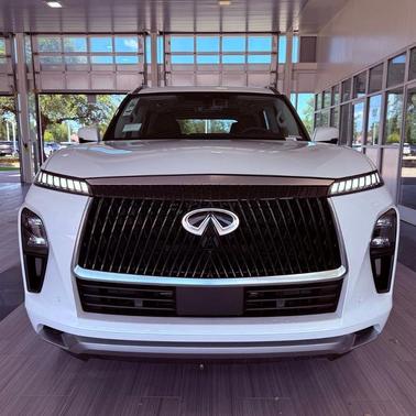 Radiant White 2026 INFINITI QX80 PURE