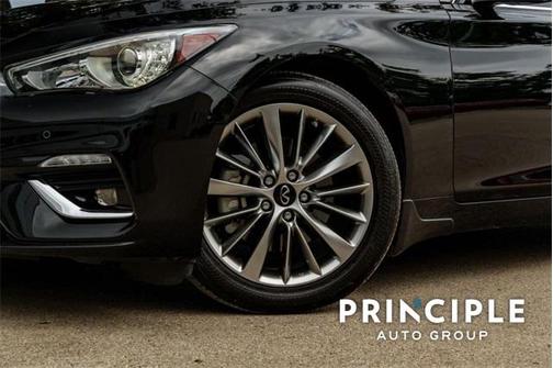 2022 INFINITI Q50 LUXE
