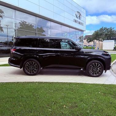 Diamond Black 2026 INFINITI QX80 AUTOGRAPH