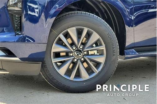 2025 INFINITI QX80 PURE
