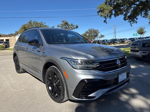 2022 Volkswagen Tiguan 2.0T SE R-Line Black