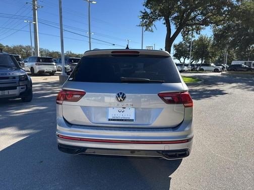 2022 Volkswagen Tiguan 2.0T SE R-Line Black