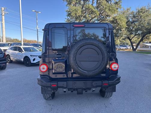 2024 INEOS Grenadier BASE