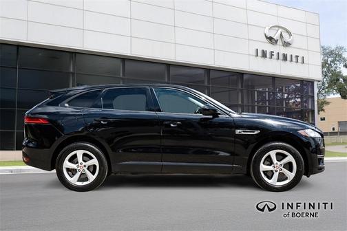 2017 Jaguar F-PACE 35t Premium