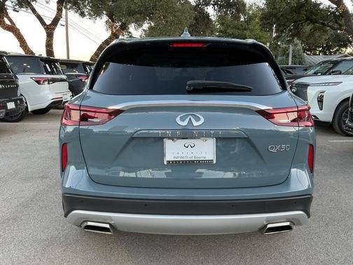 2024 INFINITI QX50 Luxe