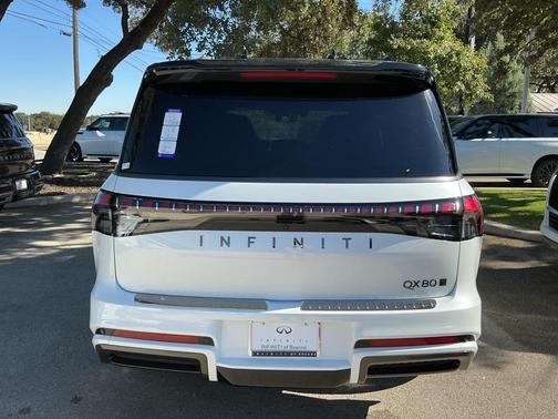 2026 INFINITI QX80 AUTOGRAPH