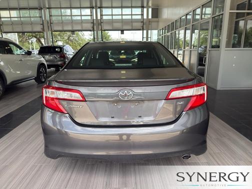 Magnetic Gray Metallic 2014 Toyota Camry SE