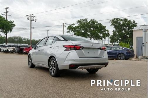 2021 Nissan Versa 1.6 SV
