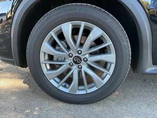 2024 INFINITI QX50 Luxe