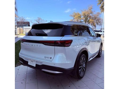 Radiant White 2026 INFINITI QX60 Luxe