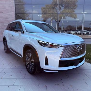 Radiant White 2026 INFINITI QX60 Luxe