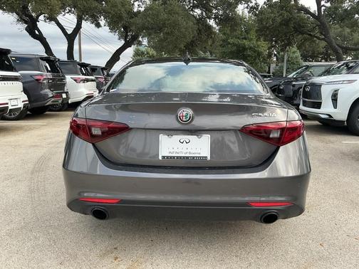 2022 Alfa Romeo Giulia Ti