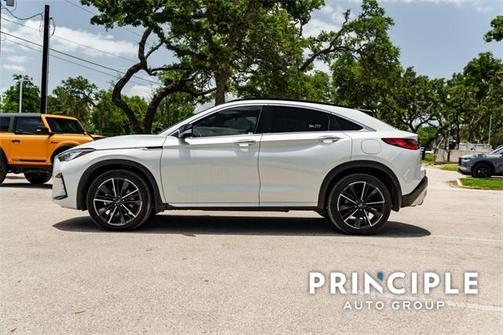 2023 INFINITI QX55 LUXE