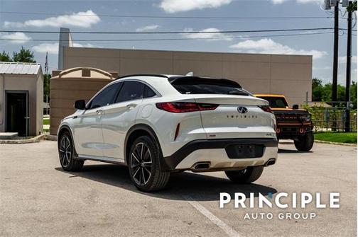 2023 INFINITI QX55 LUXE